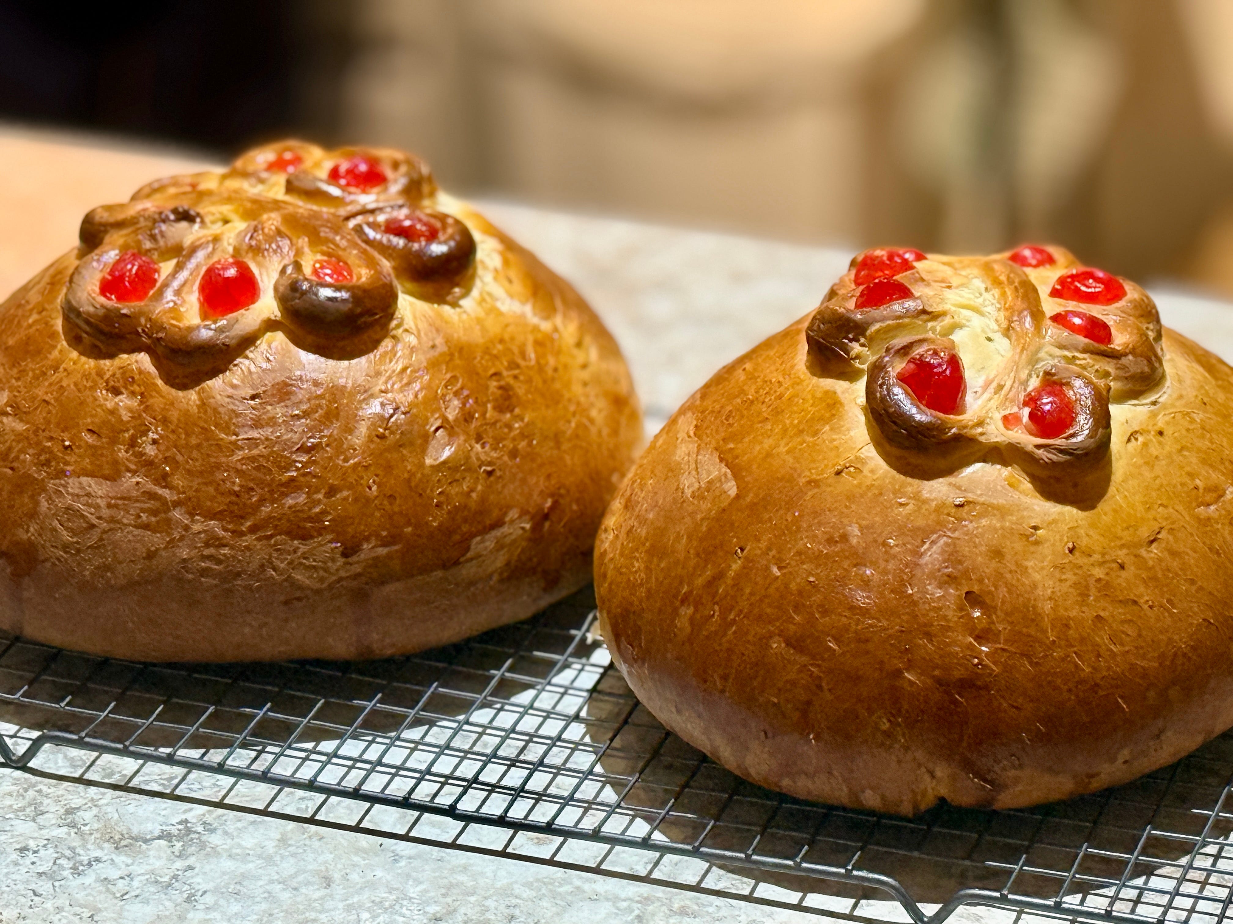 Challah bread with braided design